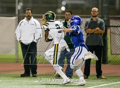 Thumbnail 2 in Canyon vs. Burbank photogallery.