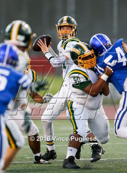 Thumbnail 2 in Canyon vs. Burbank photogallery.