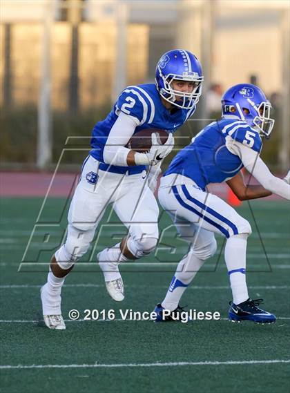 Thumbnail 2 in Canyon vs. Burbank photogallery.