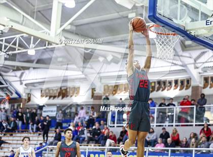 Thumbnail 2 in Fishers vs Hamilton (IHSAA Southeastern 4A Sectional Round1) photogallery.