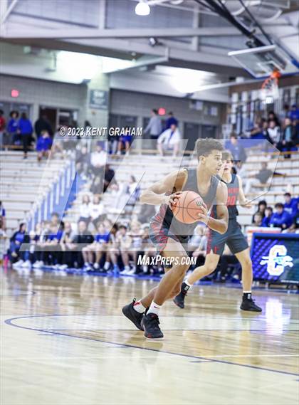 Thumbnail 3 in Fishers vs Hamilton (IHSAA Southeastern 4A Sectional Round1) photogallery.