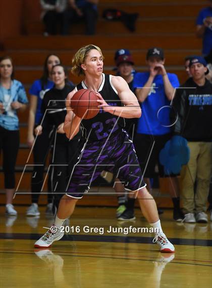 Thumbnail 2 in Petaluma vs. Analy (SCL Final) photogallery.