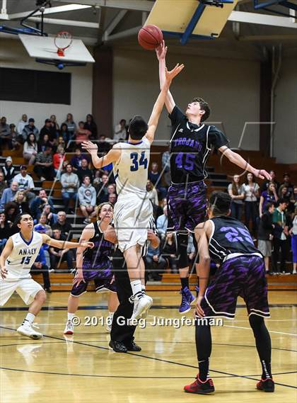 Thumbnail 3 in Petaluma vs. Analy (SCL Final) photogallery.