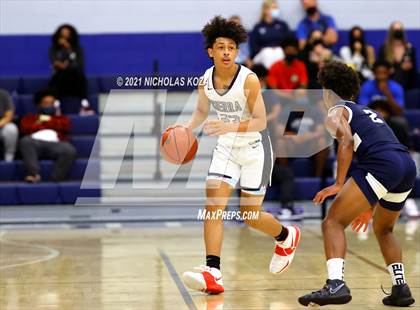 Thumbnail 2 in St. John Bosco vs. Sierra Canyon (CIF SS Open Playoff) photogallery.