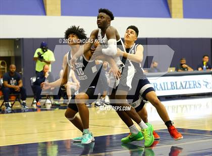 Thumbnail 1 in St. John Bosco vs. Sierra Canyon (CIF SS Open Playoff) photogallery.