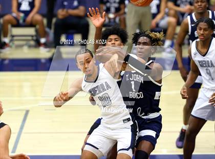 Thumbnail 3 in St. John Bosco vs. Sierra Canyon (CIF SS Open Playoff) photogallery.