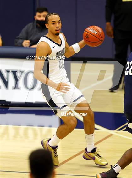 Thumbnail 1 in St. John Bosco vs. Sierra Canyon (CIF SS Open Playoff) photogallery.
