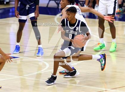 Thumbnail 3 in St. John Bosco vs. Sierra Canyon (CIF SS Open Playoff) photogallery.