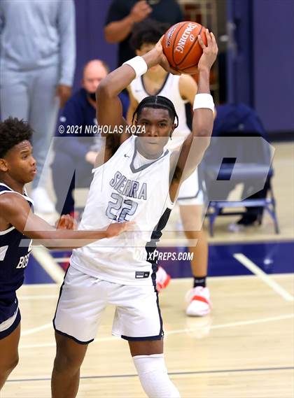 Thumbnail 2 in St. John Bosco vs. Sierra Canyon (CIF SS Open Playoff) photogallery.
