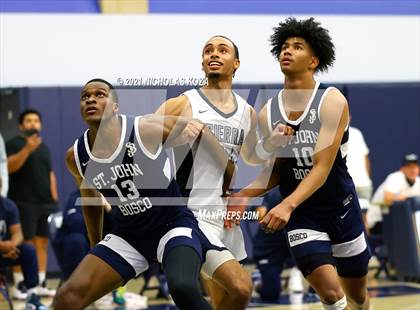 Thumbnail 2 in St. John Bosco vs. Sierra Canyon (CIF SS Open Playoff) photogallery.