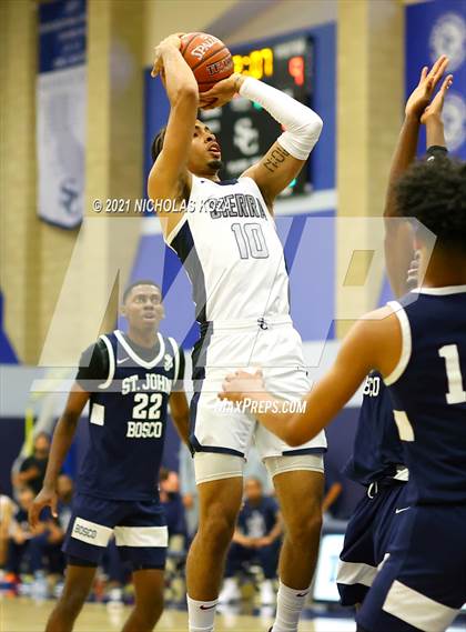 Thumbnail 2 in St. John Bosco vs. Sierra Canyon (CIF SS Open Playoff) photogallery.