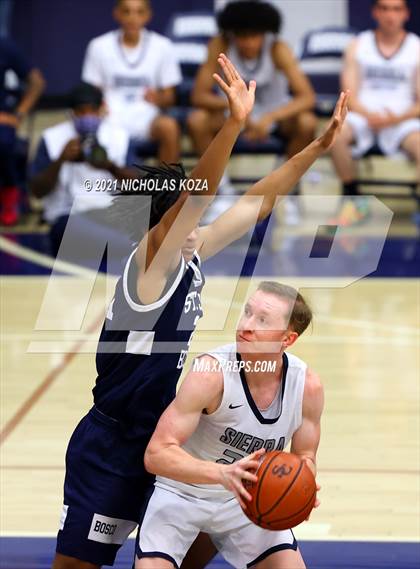 Thumbnail 2 in St. John Bosco vs. Sierra Canyon (CIF SS Open Playoff) photogallery.