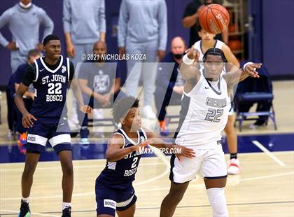 Thumbnail 3 in St. John Bosco vs. Sierra Canyon (CIF SS Open Playoff) photogallery.