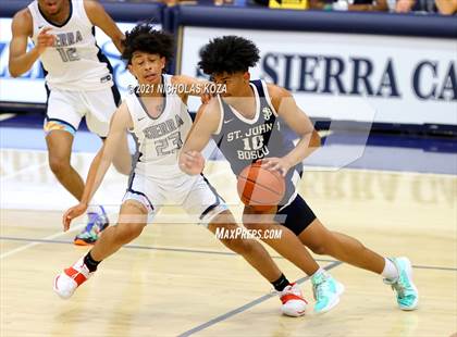 Thumbnail 3 in St. John Bosco vs. Sierra Canyon (CIF SS Open Playoff) photogallery.