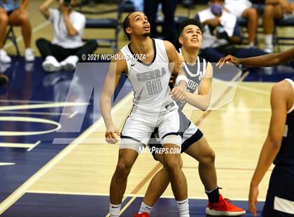 Thumbnail 3 in St. John Bosco vs. Sierra Canyon (CIF SS Open Playoff) photogallery.