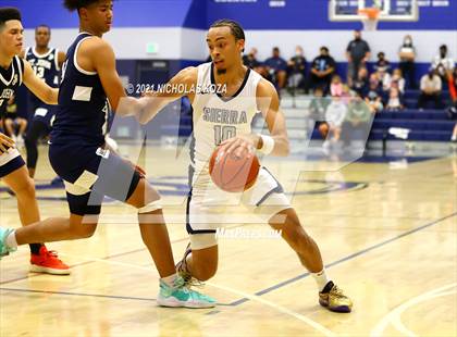 Thumbnail 2 in St. John Bosco vs. Sierra Canyon (CIF SS Open Playoff) photogallery.