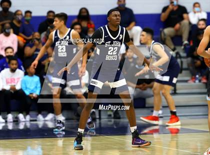 Thumbnail 3 in St. John Bosco vs. Sierra Canyon (CIF SS Open Playoff) photogallery.