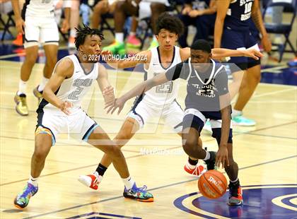 Thumbnail 1 in St. John Bosco vs. Sierra Canyon (CIF SS Open Playoff) photogallery.