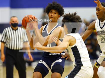 Thumbnail 1 in St. John Bosco vs. Sierra Canyon (CIF SS Open Playoff) photogallery.