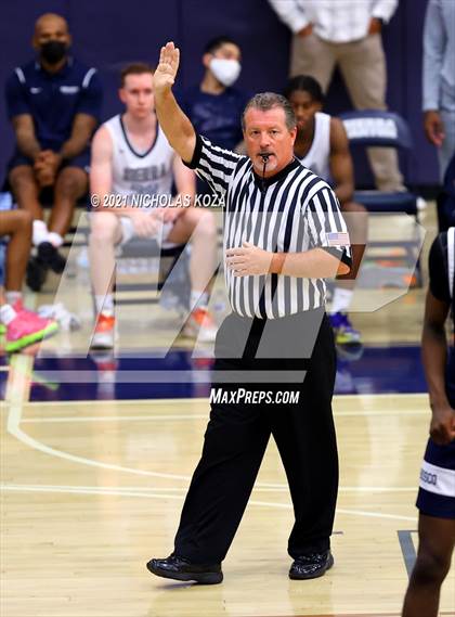 Thumbnail 2 in St. John Bosco vs. Sierra Canyon (CIF SS Open Playoff) photogallery.
