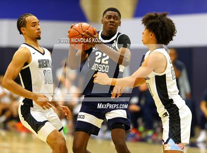 Thumbnail 1 in St. John Bosco vs. Sierra Canyon (CIF SS Open Playoff) photogallery.