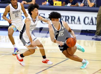 Thumbnail 2 in St. John Bosco vs. Sierra Canyon (CIF SS Open Playoff) photogallery.