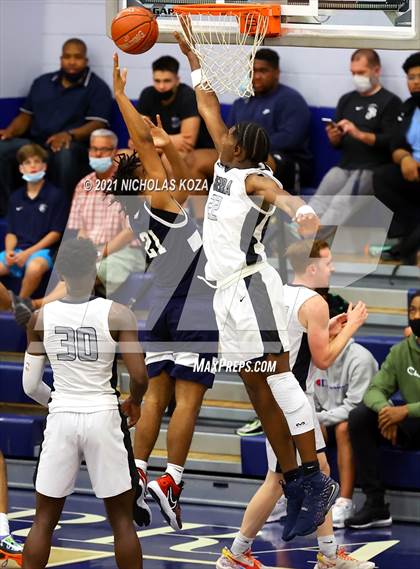 Thumbnail 2 in St. John Bosco vs. Sierra Canyon (CIF SS Open Playoff) photogallery.