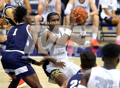 Thumbnail 3 in St. John Bosco vs. Sierra Canyon (CIF SS Open Playoff) photogallery.