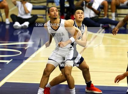 Thumbnail 2 in St. John Bosco vs. Sierra Canyon (CIF SS Open Playoff) photogallery.