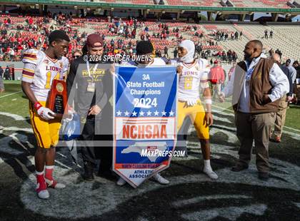 Thumbnail 2 in West Charlotte vs Seventy-First (NCHSAA 3A Final) photogallery.