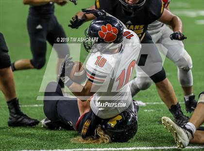 Thumbnail 3 in Milan vs Lawrenceburg photogallery.