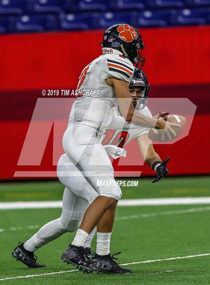 Thumbnail 1 in Milan vs Lawrenceburg photogallery.