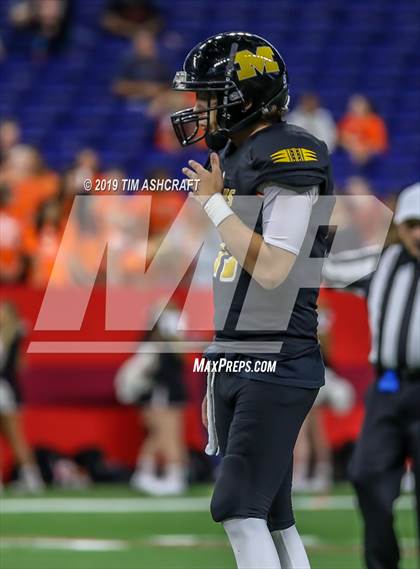 Thumbnail 1 in Milan vs Lawrenceburg photogallery.