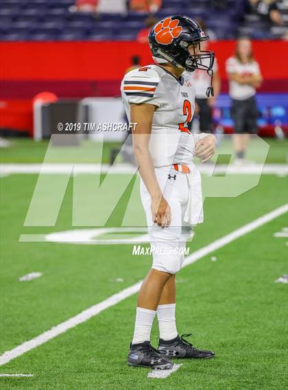 Thumbnail 3 in Milan vs Lawrenceburg photogallery.