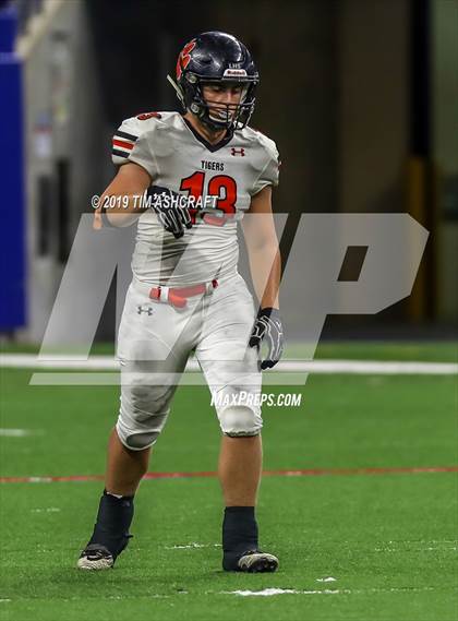 Thumbnail 3 in Milan vs Lawrenceburg photogallery.