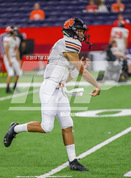 Thumbnail 1 in Milan vs Lawrenceburg photogallery.