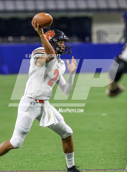 Thumbnail 1 in Milan vs Lawrenceburg photogallery.