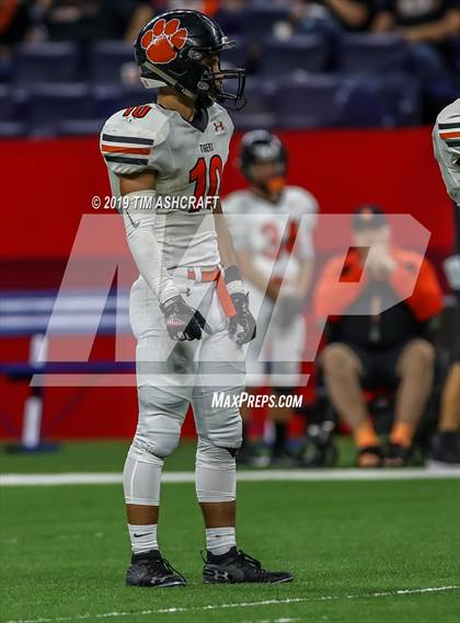 Thumbnail 1 in Milan vs Lawrenceburg photogallery.