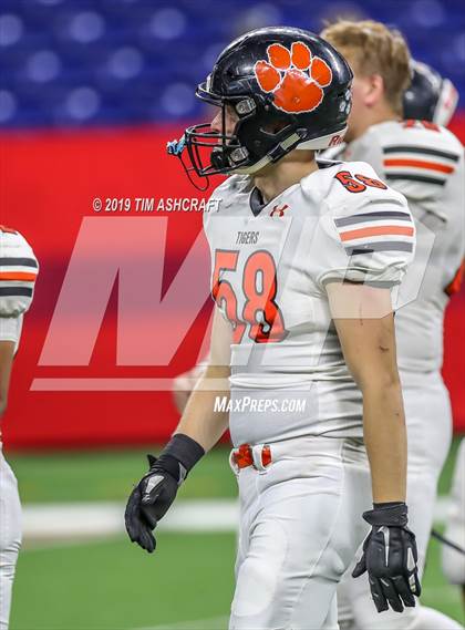 Thumbnail 2 in Milan vs Lawrenceburg photogallery.