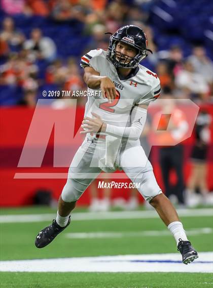 Thumbnail 3 in Milan vs Lawrenceburg photogallery.