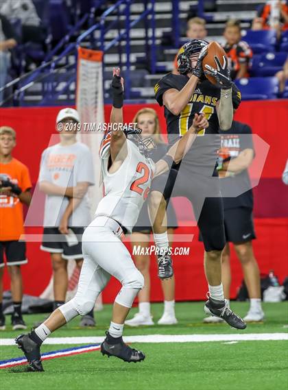 Thumbnail 3 in Milan vs Lawrenceburg photogallery.