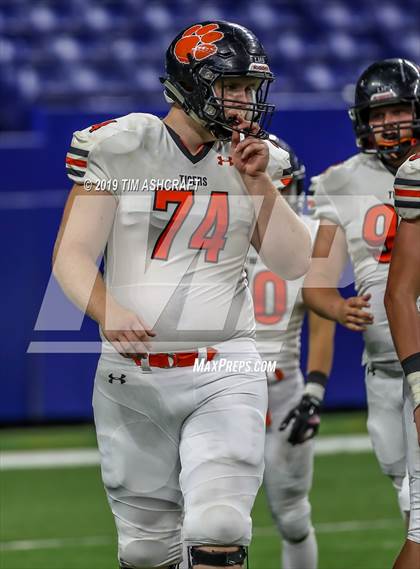 Thumbnail 1 in Milan vs Lawrenceburg photogallery.