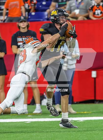 Thumbnail 1 in Milan vs Lawrenceburg photogallery.