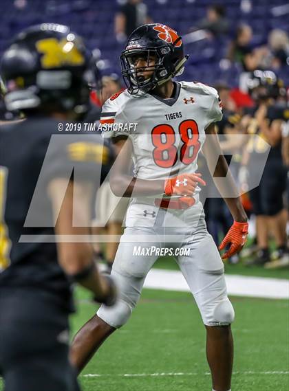 Thumbnail 3 in Milan vs Lawrenceburg photogallery.