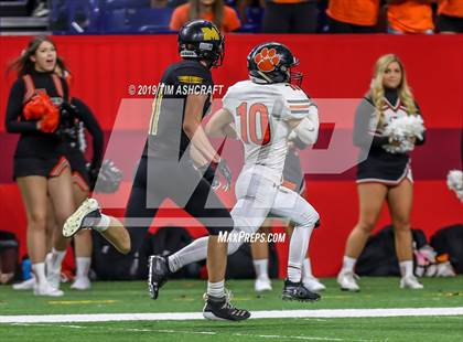 Thumbnail 1 in Milan vs Lawrenceburg photogallery.