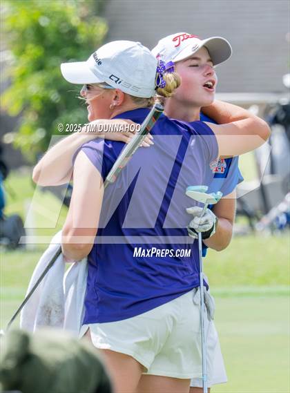 Thumbnail 2 in UIL Golf 5A Region IV Final (Round 2) photogallery.