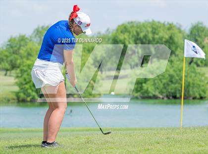 Thumbnail 1 in UIL Golf 5A Region IV Final (Round 2) photogallery.