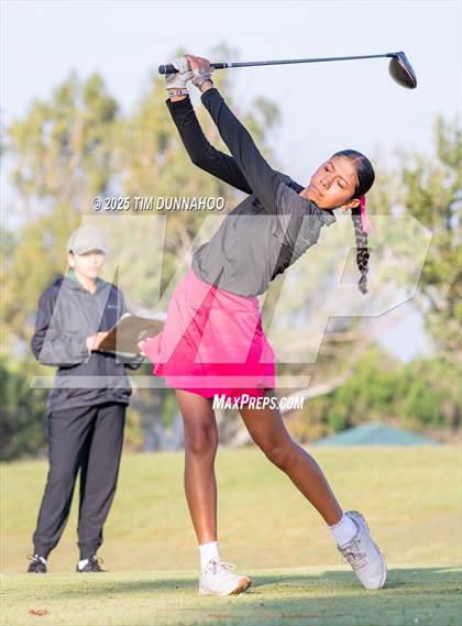 Thumbnail 1 in UIL Golf 5A Region IV Final (Round 2) photogallery.