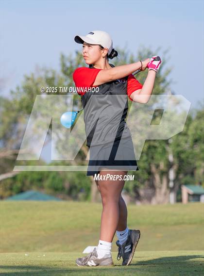 Thumbnail 1 in UIL Golf 5A Region IV Final (Round 2) photogallery.