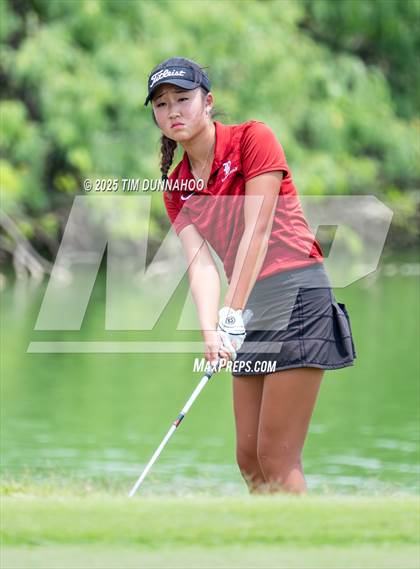 Thumbnail 2 in UIL Golf 5A Region IV Final (Round 2) photogallery.